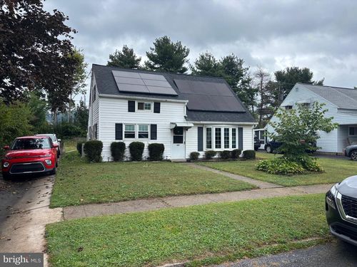 607 Las Vegas Dr, TEMPLE, PA, 19560-1121 | Card Image