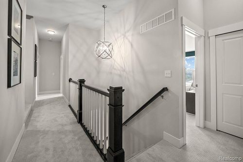 26608 Triple Crown Dr, South Lyon, MI, 48178-1791 | Card Image