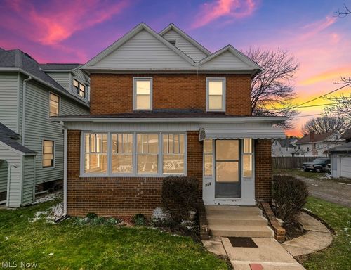 233 W Cambridge St, Alliance, OH, 44601-2803 | Card Image