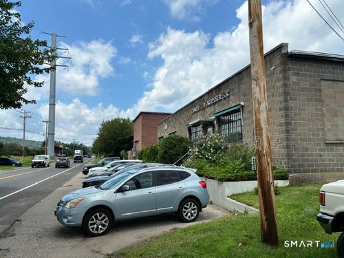 257 Roosevelt Dr, Derby, CT, 06418-1653 | Card Image