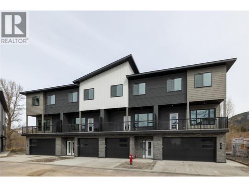 402-800 Riverside Way, Fernie, BC, V0B1M7 | Card Image