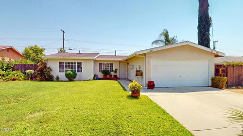 9575 Bolton Ave, Montclair, CA, 91763-2202 | Card Image