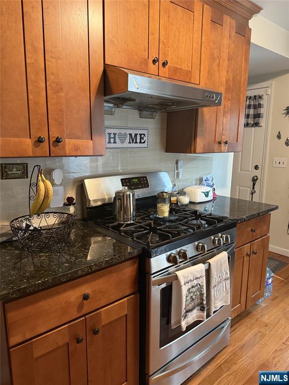 Residential Lease in Ridgewood 3