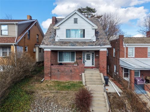 3007 Pyramid Ave, Brentwood, PA, 15227-2802 | Card Image
