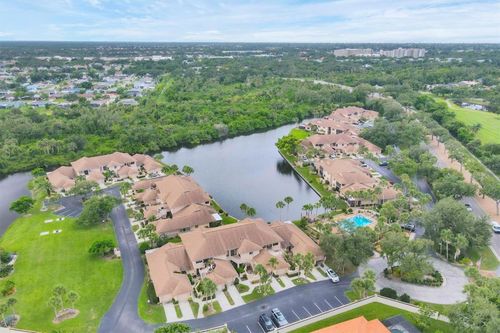 e2-2004 Longpointe Cir, Venice, FL, 34293-3816 | Card Image
