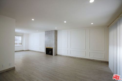 25-10214 Samoa Ave, Tujunga, CA, 91042 | Card Image