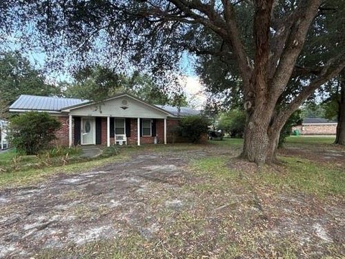 204 Pawnee Cir, Saraland, AL, 36571-9212 | Card Image