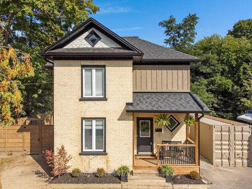 52 Jardine St, Cambridge, ON, N3C1R1 | Card Image