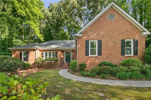 1055 Downing Ct Ne, Marietta, GA, 30068-4220 | Card Image