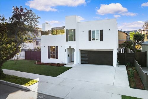 1081 Loma Ave, Long Beach, CA, 90804-3936 | Card Image