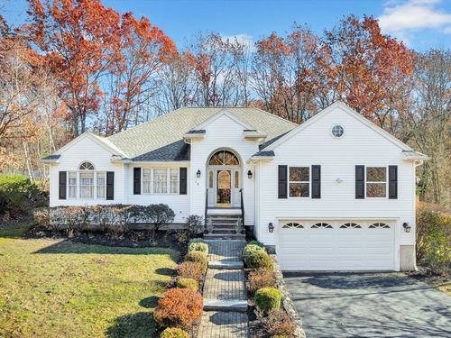 16 Sarahs Way, Peabody, MA, 01960-4902 | Card Image