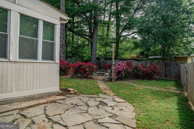 2331 Robin Ln Se, House other with 5 bedrooms, 3 bathrooms and 4 parking in Smyrna GA | Image 12