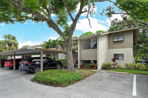 3269-3269 Cross Creek Dr, Sarasota, FL, 34231-7475 | Card Image