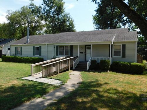 613 W Jefferson St, Pittsburg, KS, 66762-4907 | Card Image