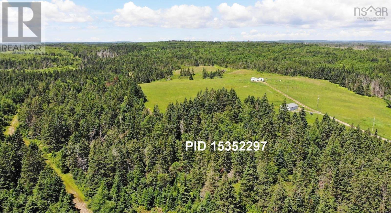 Land in Upper Grand Mira