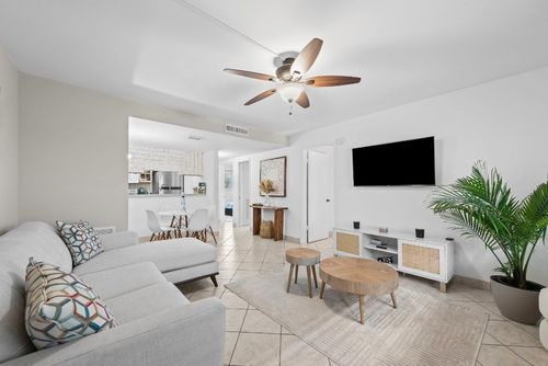 103-1000 Se 15th St, Fort Lauderdale, FL, 33316-2195 | Card Image