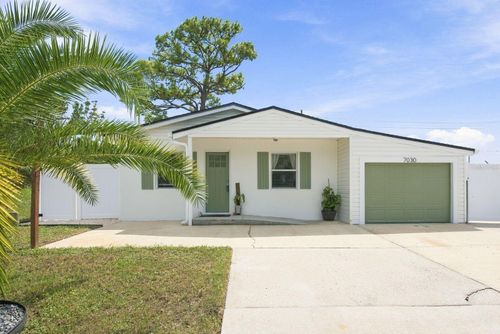 7030 Colfax Dr, Port Richey, FL, 34668-1403 | Card Image