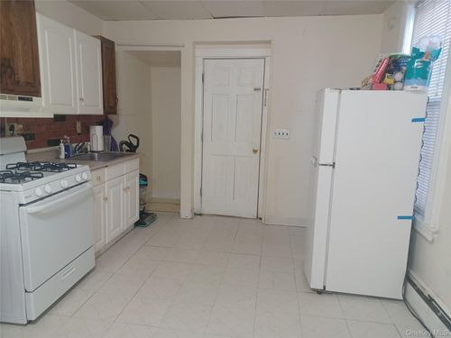 2a-50 Lenox Ave, Congers, NY, 10920-2537 | Card Image