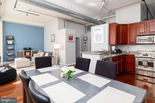 apt-3b1-113 N Bread St, PHILADELPHIA, PA, 19106-4613 | Card Image