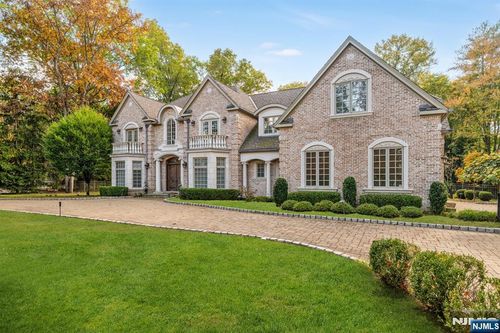 46 Partridge Hl, Upper Saddle River, NJ, 07458-1744 | Card Image