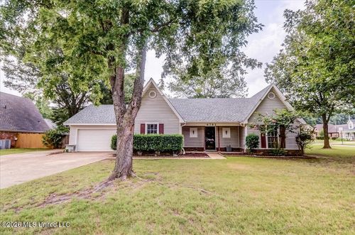 6782 Blue Spruce Dr, Southaven, MS, 38671-9798 | Card Image