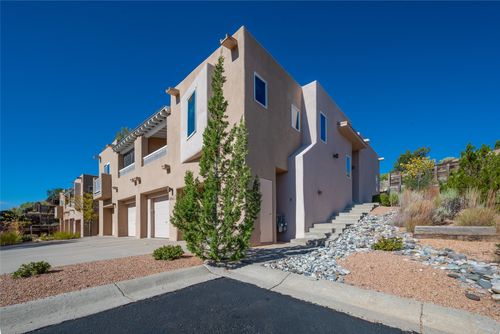 862 Viento Segundo Dr, Santa Fe, NM, 87501-1418 | Card Image