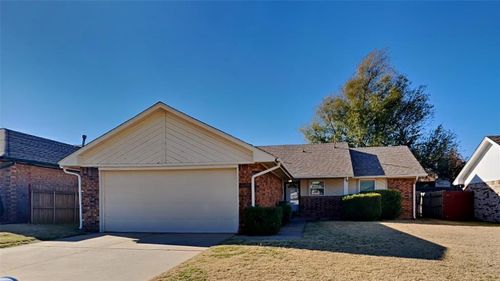 3713 Windscape Court, Oklahoma City, OK, 73179 | Card Image