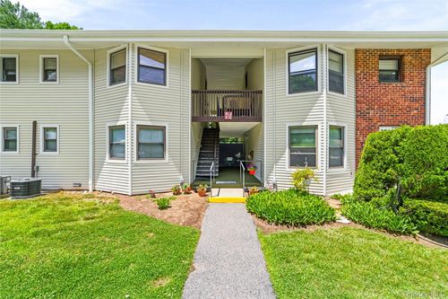 j-27 Walden Ct, Yorktown Heights, NY, 10598-1663 | Card Image