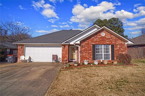 1819 E 20 Street, Russellville, AR, 72801 | Card Image