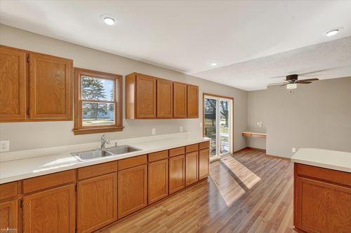 424 Fariview Avenue, Caledonia Charter Township, MI, 48867 | Card Image
