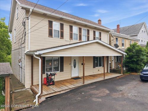 215 Towanda St, White Haven, PA, 18661-1415 | Card Image