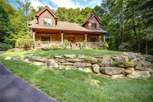 161 Cobblestone Bridge Ln, Banner Elk, NC, 28604-6547 | Card Image