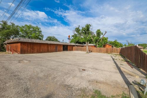 304 Avenue D, Ozona, TX, 76943 | Card Image