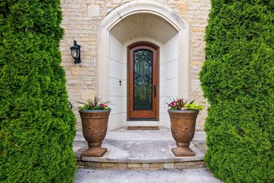 ELEGANT FRONT PORCH | Image 2