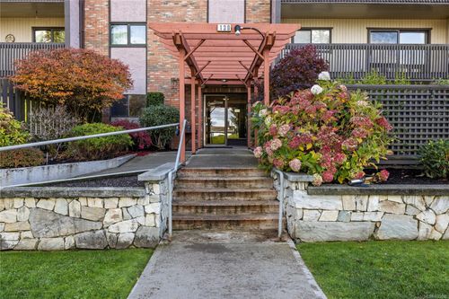 202-130 Sunningdale Rd E, Qualicum Beach, BC, V9K1P6 | Card Image