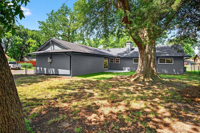 2705 N Ricketts St, House other with 3 bedrooms, 2 bathrooms and null parking in Sherman TX | Image 33