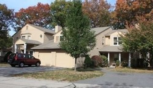 b-5 Nipmuc Trl, North Providence, RI, 02904 | Card Image