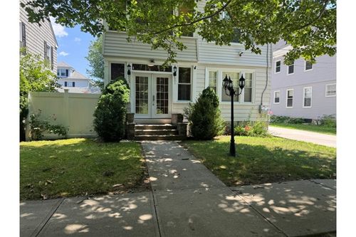 653 Pleasant Valley Parkway, Providence, RI, 02908 | Card Image