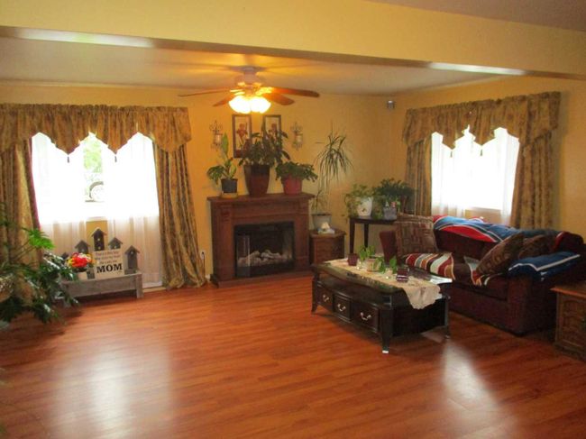 #308 6th Avenue Se, Home with 4 bedrooms, 2 bathrooms and 2 parking in Manning AB | Image 7