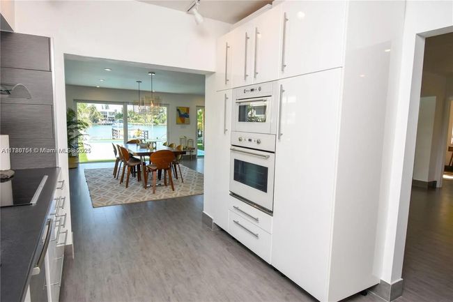 641 86 Th St, House other with 3 bedrooms, 3 bathrooms and null parking in Miami Beach FL | Image 18