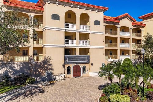 205-7710 Lake Vista Ct, LAKEWOOD RANCH, FL, 34202-2121 | Card Image