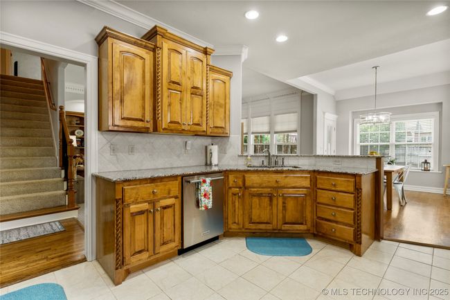 8811 E 110 Th St, House other with 4 bedrooms, 4 bathrooms and null parking in Tulsa OK | Image 13
