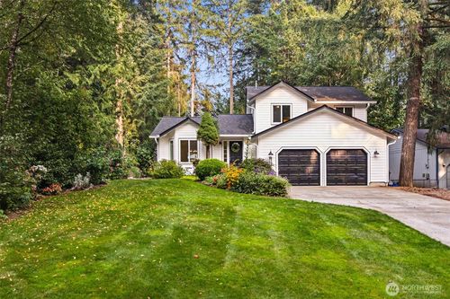 8708 Laguna Dr Sw, Olympia, WA, 98512-9365 | Card Image