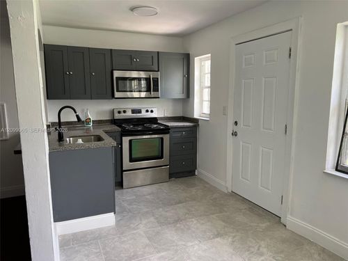 1-802 S 24th Ave, Hollywood, FL, 33020-5337 | Card Image
