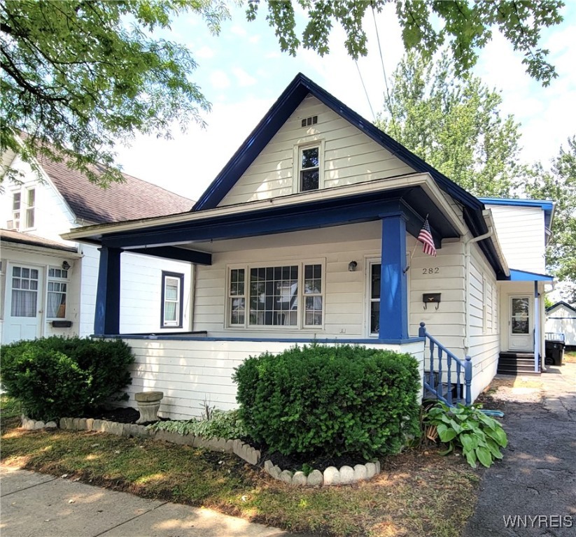 Fletcher St, Tonawanda, NY 14150