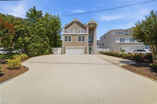 512 Vanderbilt Ave, Virginia Beach, VA, 23451-3667 | Card Image
