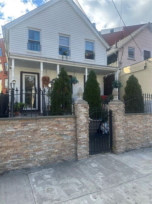 87 Mclean Ave, Yonkers, NY, 10705-2481 | Card Image