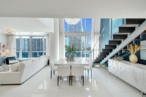 apt-505-200 Biscayne Boulevard Way, Miami, FL, 33131-2168 | Card Image