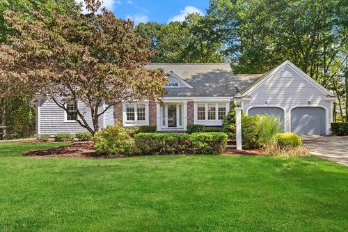 3 Carriage Ln, Georgetown, MA, 01833-1031 | Card Image
