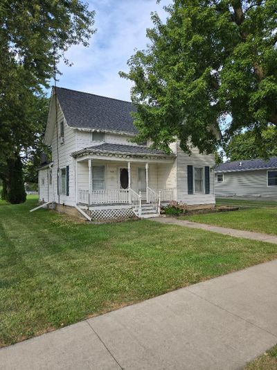 358 Wyoming Street, House other with 3 bedrooms, 2 bathrooms and 1 parking in Paw Paw IL | Image 1